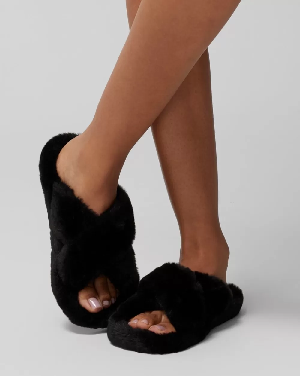 Soma Crossover Slide Slippers< Cool Nights | Slippers & Accessories