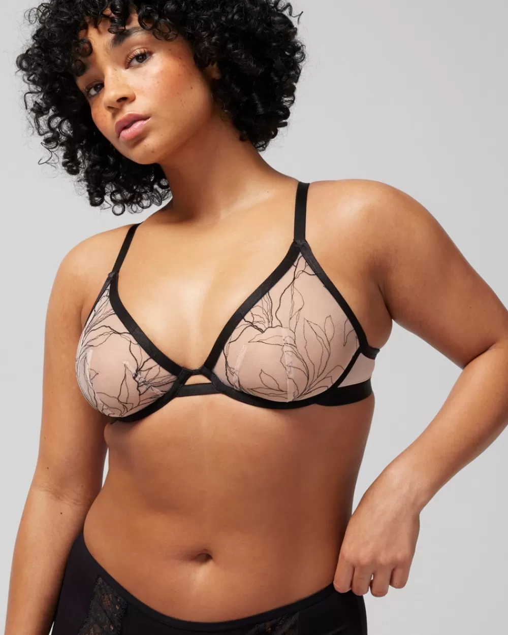 Soma Linework Embroidered Unlined Plunge Bra< Bras