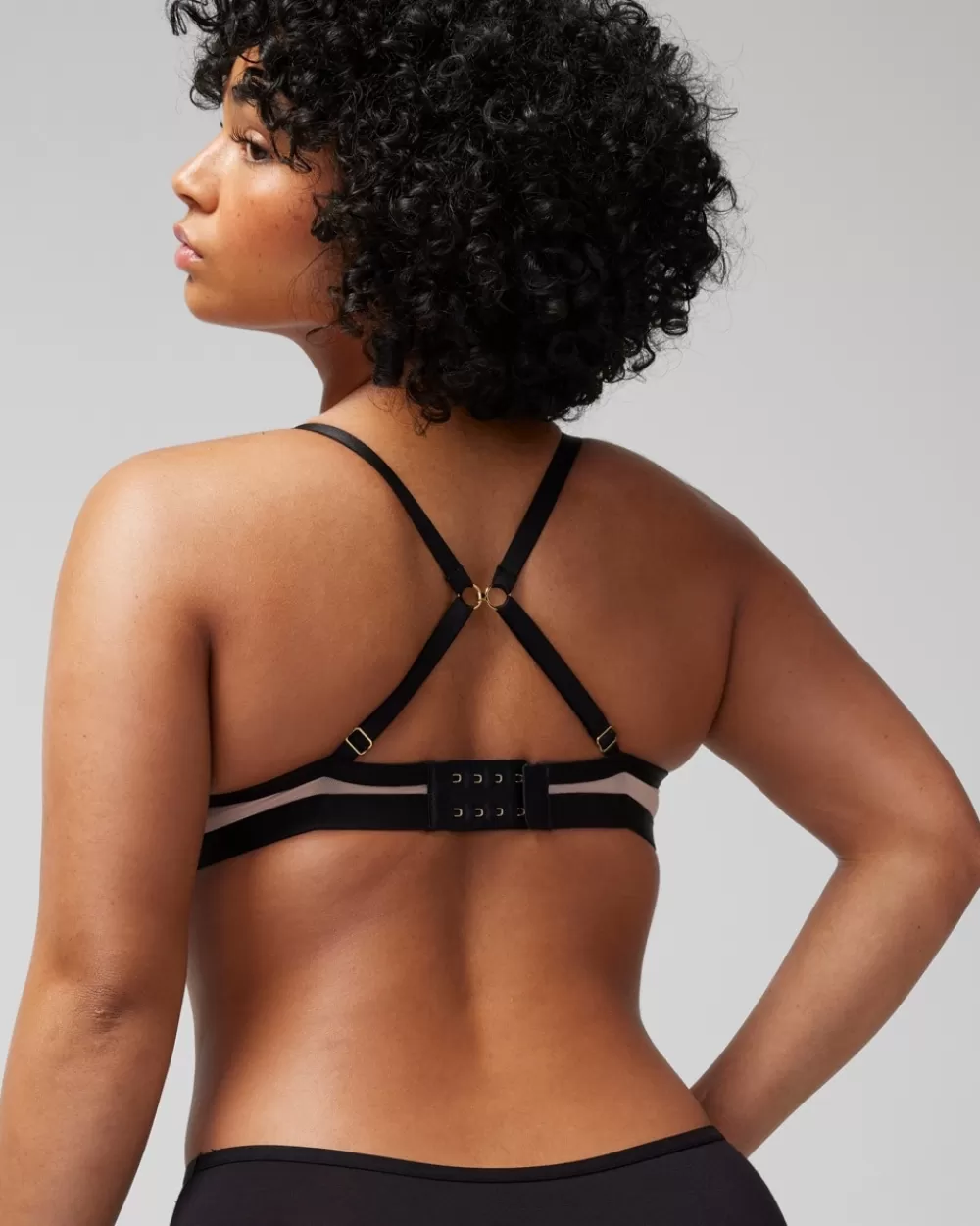 Soma Linework Embroidered Unlined Plunge Bra< Bras