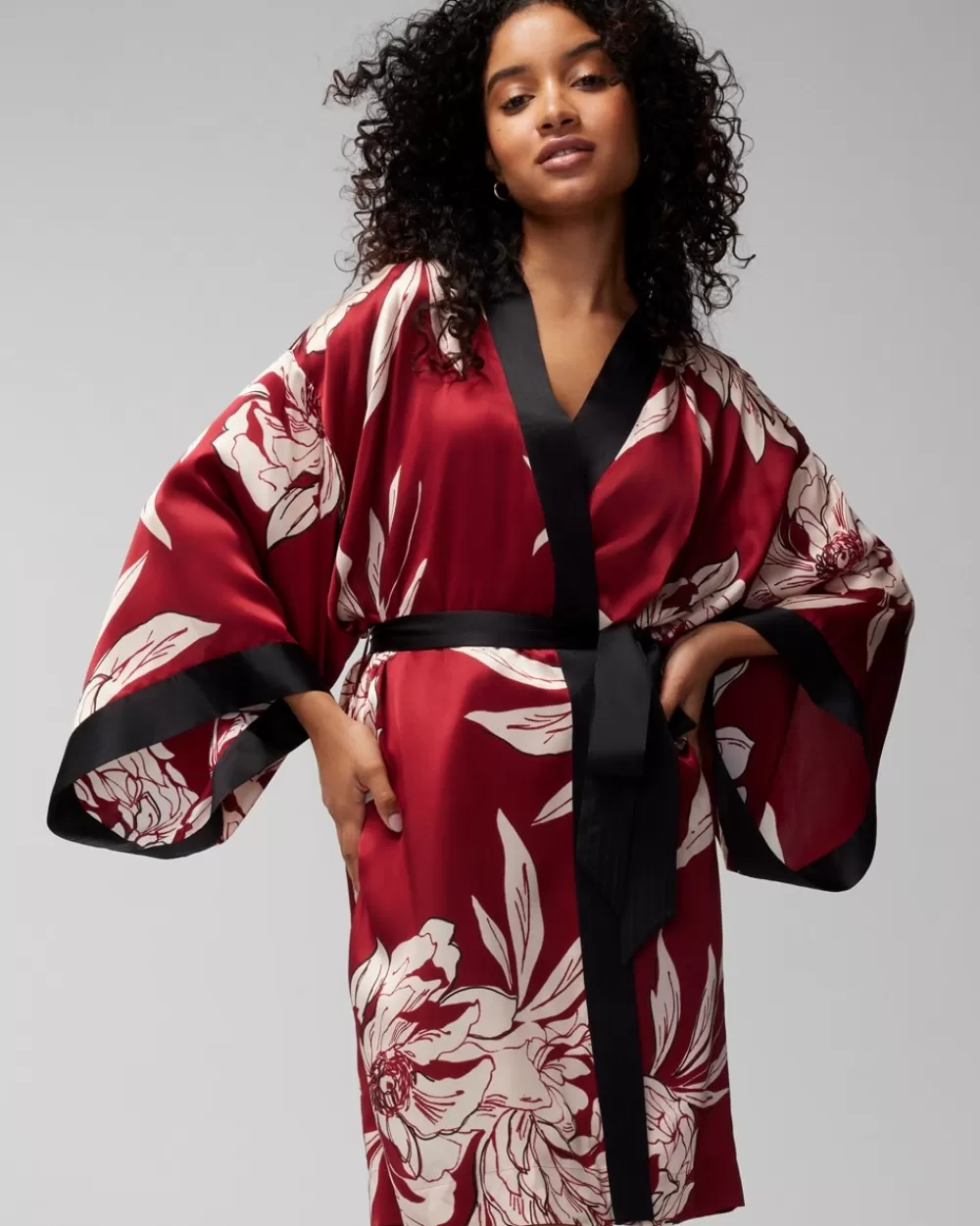 Soma Luxe Silk Short Robe< Slippers & Accessories | Robes