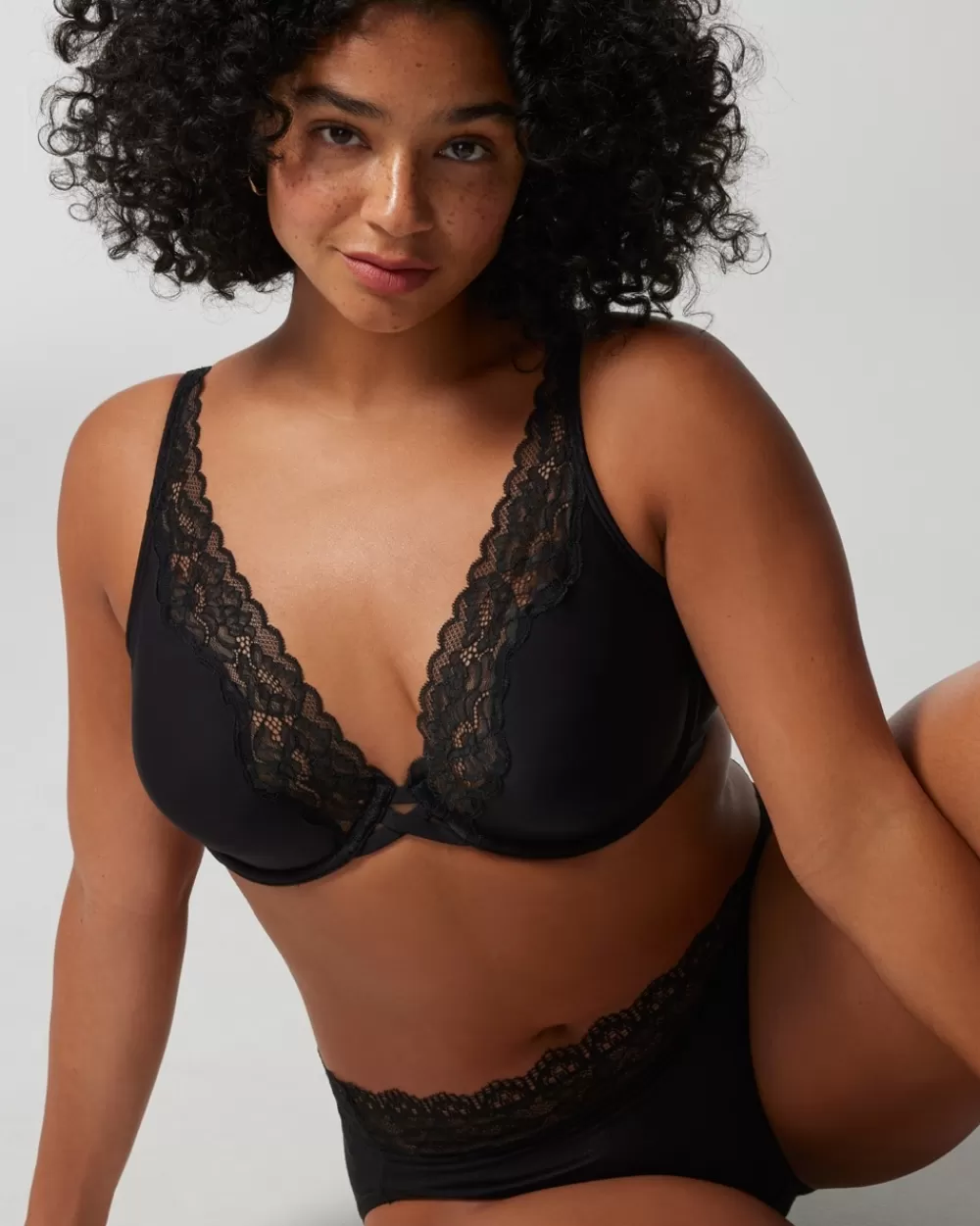 Soma Essentials Plunge Bra with Lace< Bras