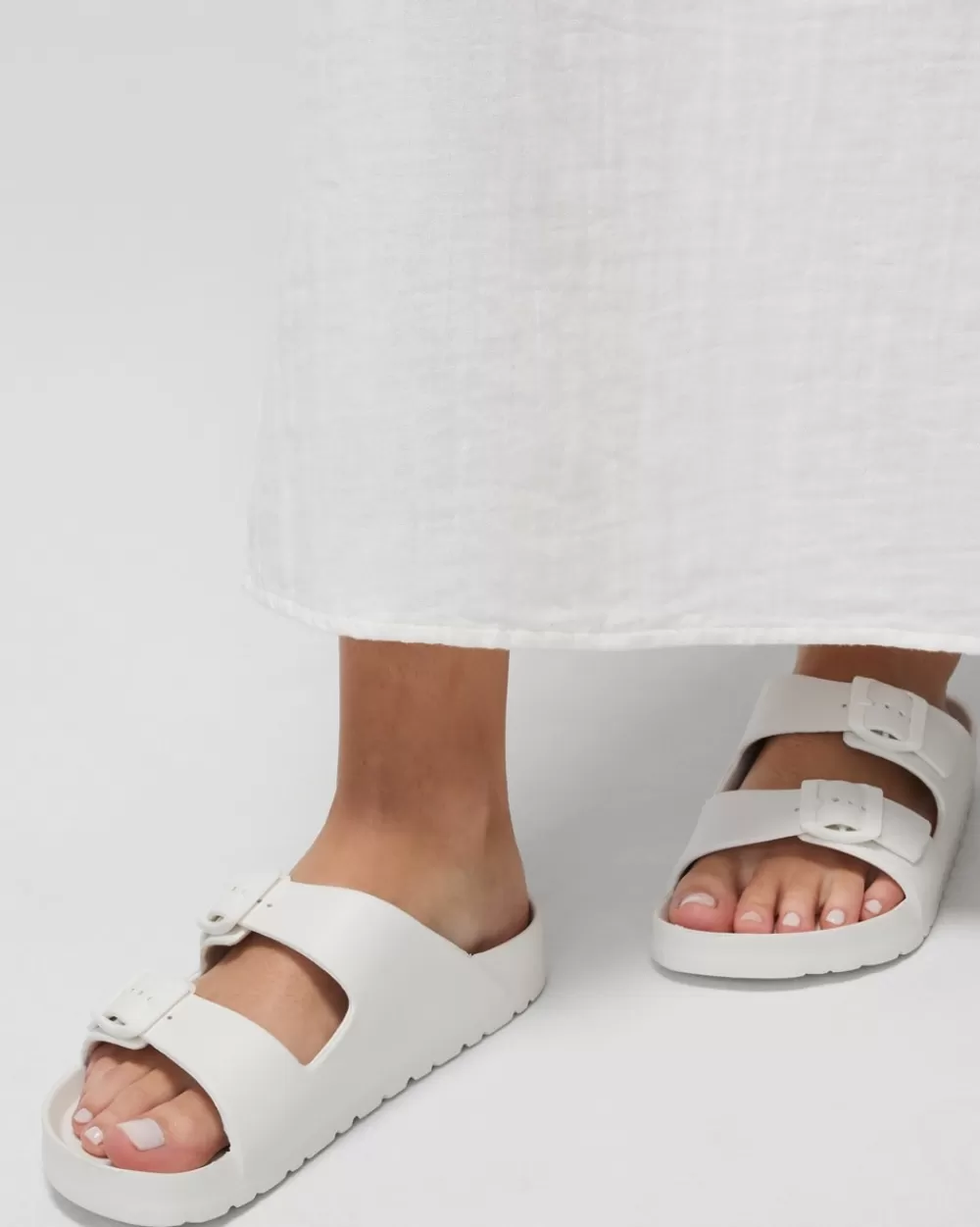 Soma Swim Sandals< Swim