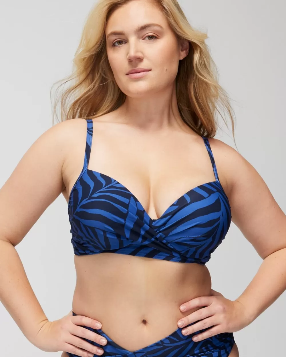 Soma Swim Twist Bikini Top< Swim Tops | One Piece Suits