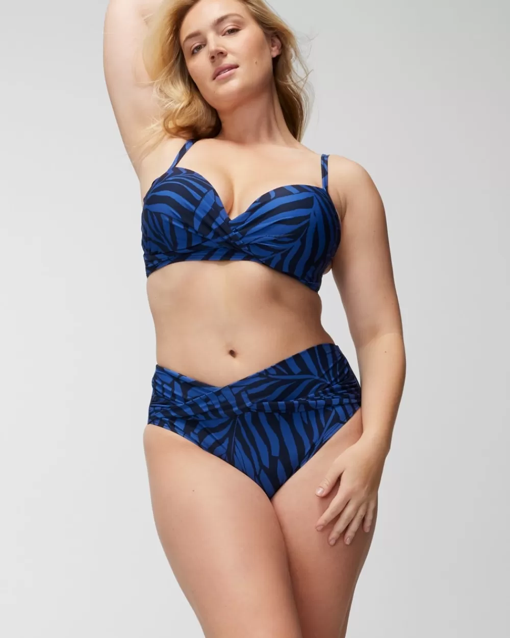 Soma Swim Twist-Front Bikini Bottom< Swim Bottoms | Swim Tops